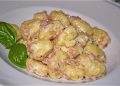 Rezept für Gnocchi mit Käse-Knoblauch-Schinkensauce