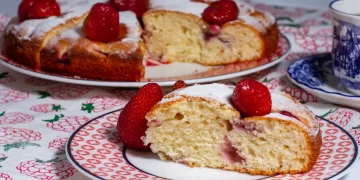 Das Erdbeerkuchenrezept, das jeder lieb