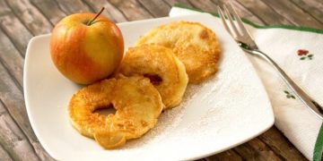 Frisch saftig steirische Apfelkrapfen