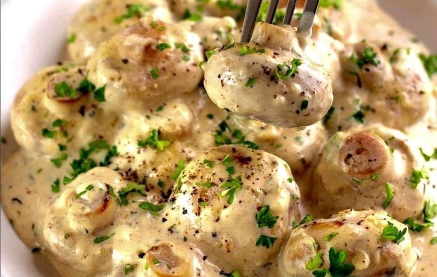 Knoblauchpilze in Parmesankäse