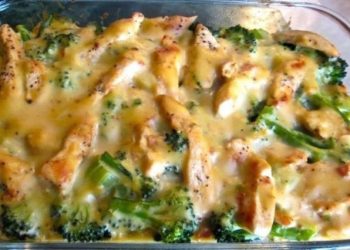 Brokkoli Hähnchenfilets in Käsesauce, überbacken