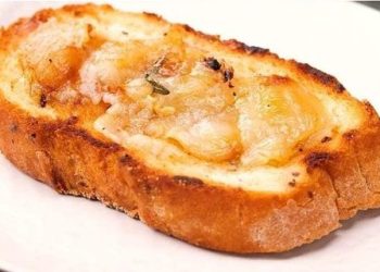 Einfaches Knoblauch-Confit: Die köstliche und einfach zuzubereitung