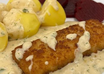 Backfisch in Senfsauce | Salzkartoffeln | rote Beete
