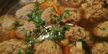 Leberknödelsuppe Omas Rezept