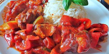 Schaschlik mit selbstgemachter Schaschliksoße