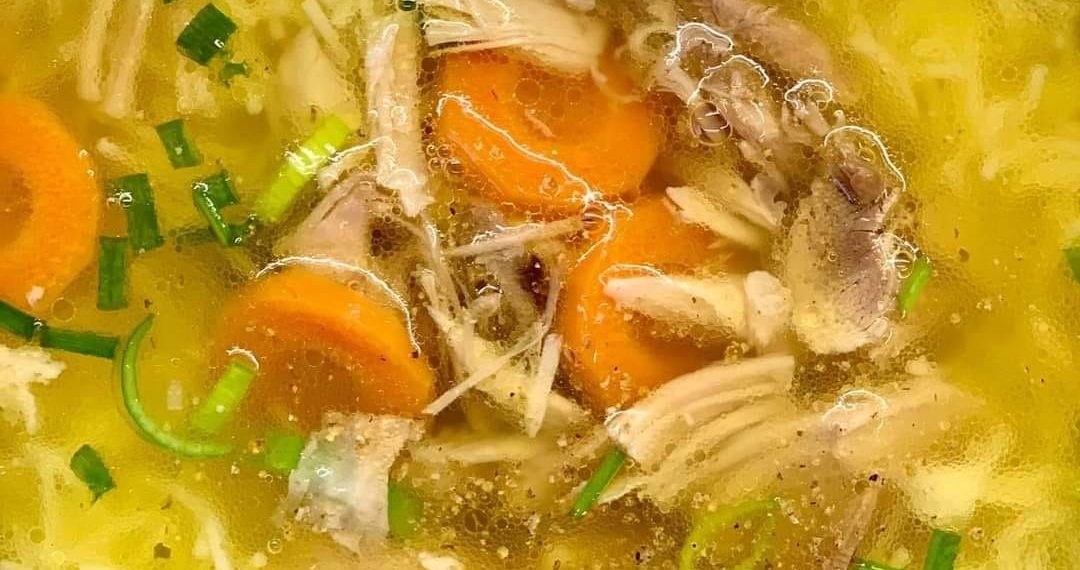 Hühnersuppe