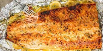 Lachs in Knoblauch-Zitronen-Butter