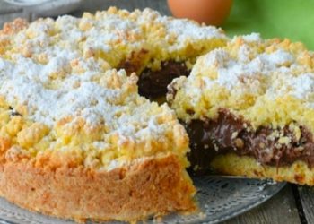 Nutella Streusel Käsekuchen: Tauchen Sie ein in pure Verlockung mit einem Nutella Streusel Käsekuchen!