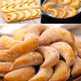 Süße frittierte Kipferl: das Rezept für weiche und köstliche Sauerteigprodukte
