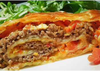 Hackfleisch-Paprika-Käse-Strudel