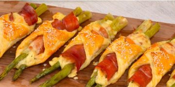 Mit Blätterteig umwickelter Spargel: schnell und lecker!
