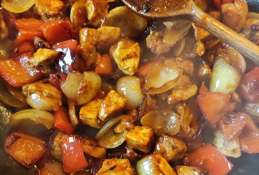 Schaschlik Pfanne mit Baguette