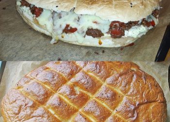 Fladenbrot mit Hackfleisch aus dem Backofen