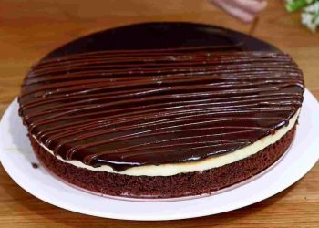 Schokokuchen mit Vanillepudding