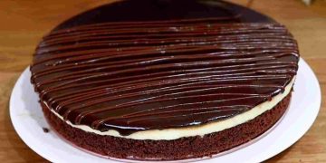 Schokokuchen mit Vanillepudding