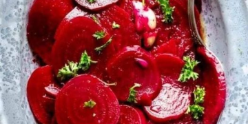 Ich bin 60 und dieses Essen hat mir mein Sehvermögen zurückgegeben, das Fett aus meiner Leber entfernt und meinen Dickdarm gereinigt