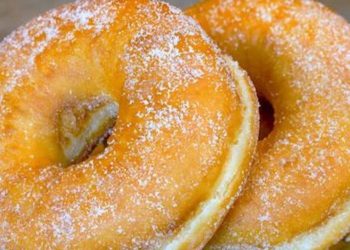 Neapolitanische Grundnahrungsmittel: Das Originalrezept, um sie weich und nicht fettig zu machen