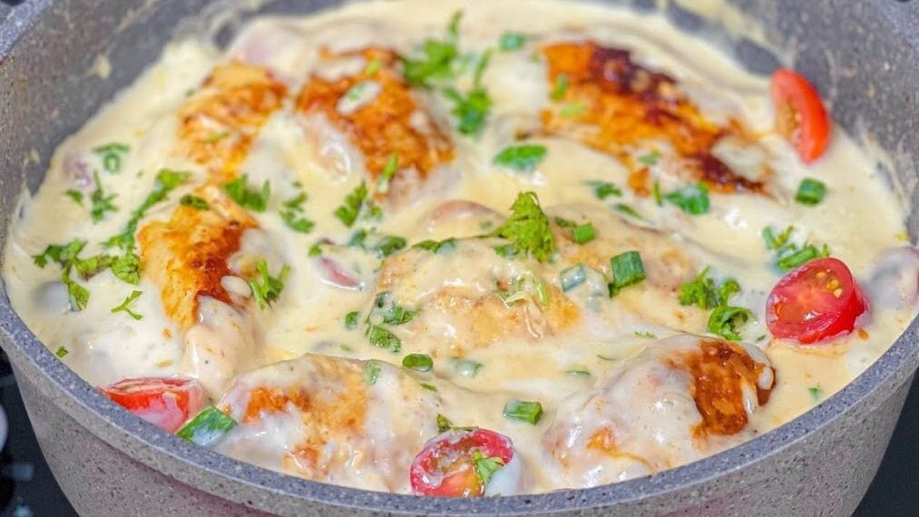 Hähnchenbrust in cremiger Knoblauch Parmesansoße