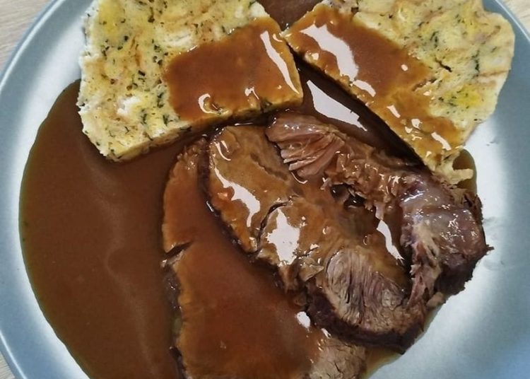 Super leckere herzhafte Roulade mit Schinken und Käse – Alte Oma Rezepte