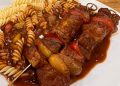 Schaschlik mit Nudeln