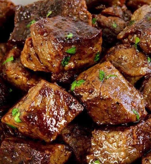 Steakhäppchen mit Knoblauchbutter