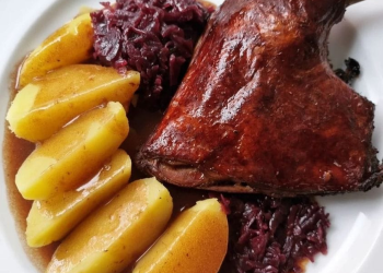 Entenkeule Rotkohl Kartoffeln