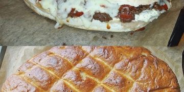 Fladenbrot mit Hackfleisch aus dem Backofen