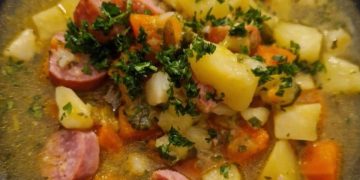 Kartoffel-Wurst-Eintopf