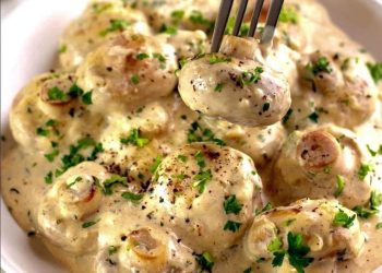 Knoblauchpilze in Parmesankäse