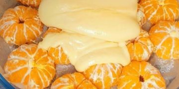 Mandarinenkuchen (oder Kuchen mit anderen Früchten) – Schneller und aromatischer Obstkuchen, fertig in 2 Schritten und 3 Schritten