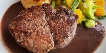 Rinderfilet in Rotweinsauce